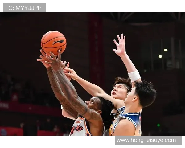 广州篮球队的转型之路：从传统强队到现代篮球的探索与挑战