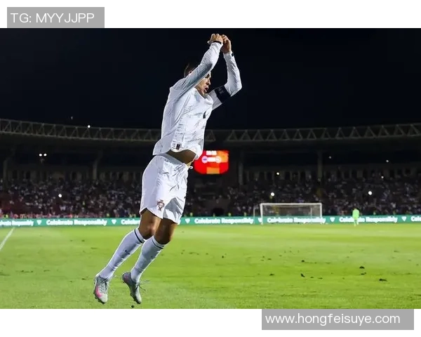 足球明星如何通过比赛和挑战展现自己的卓越能力与职业精神 足球明星如何通过比赛和挑战展现自己的卓越能力与职业精神